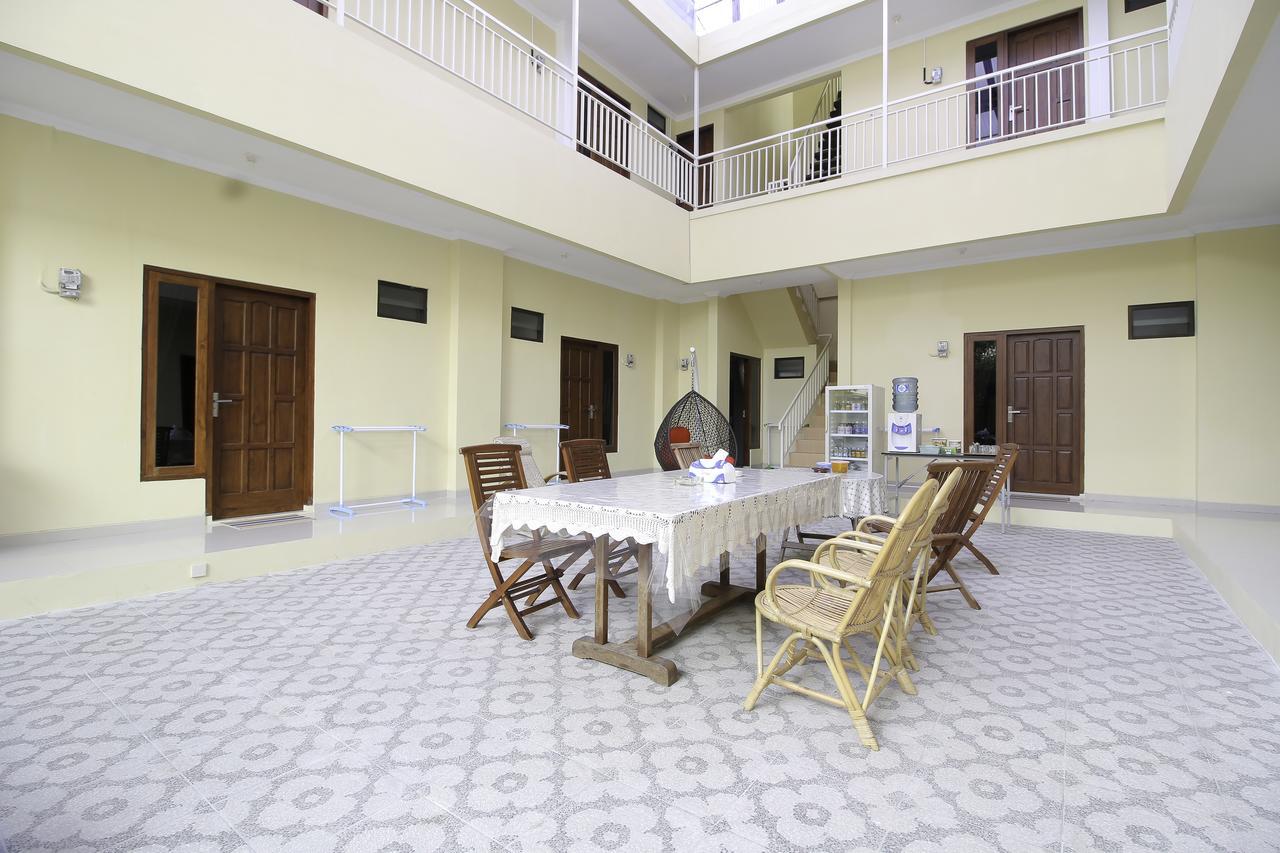 Reddoorz Plus Near Stie Ykpn Maguwo Exterior foto
