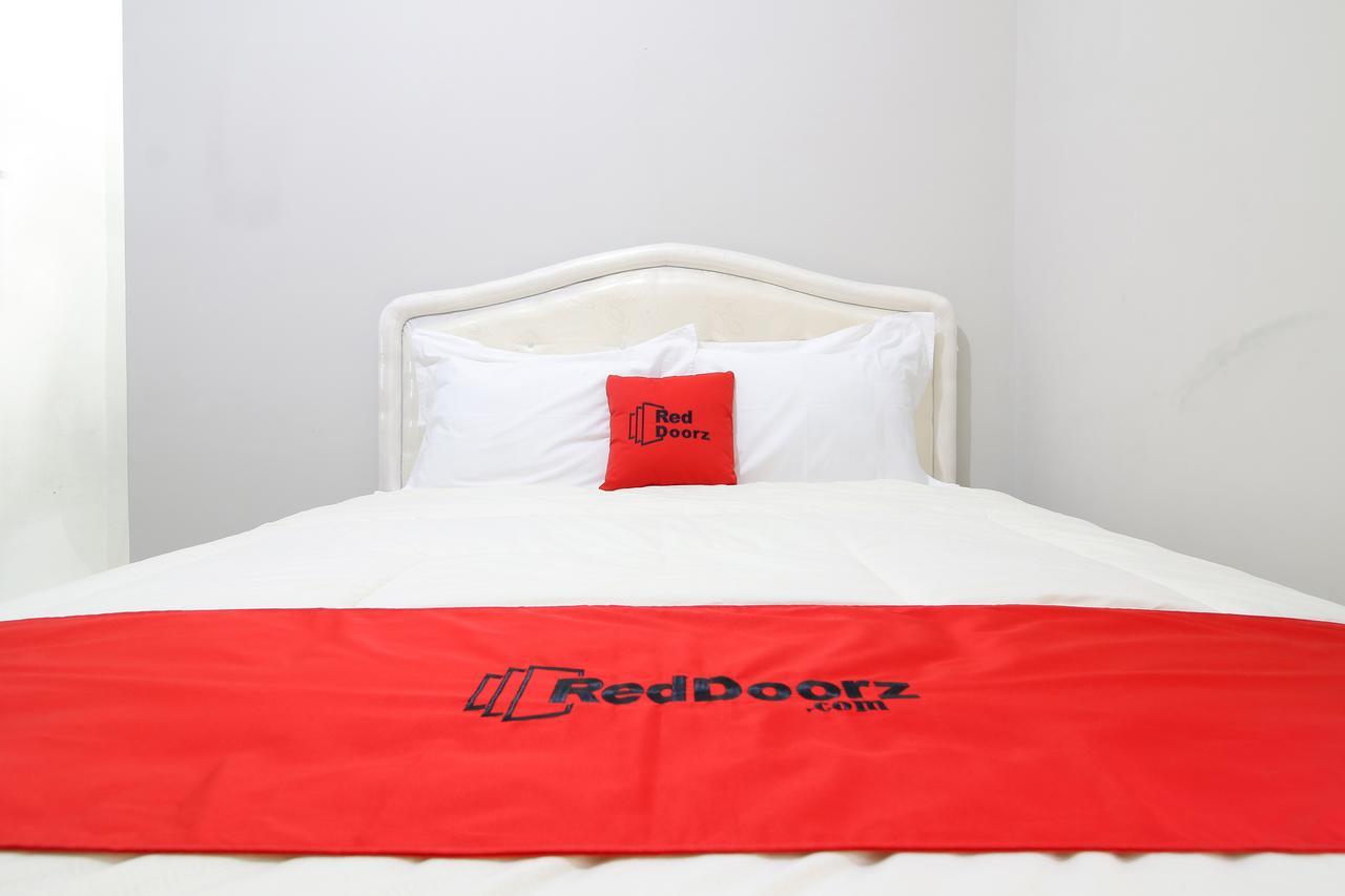 Reddoorz Plus Near Stie Ykpn Maguwo Exterior foto
